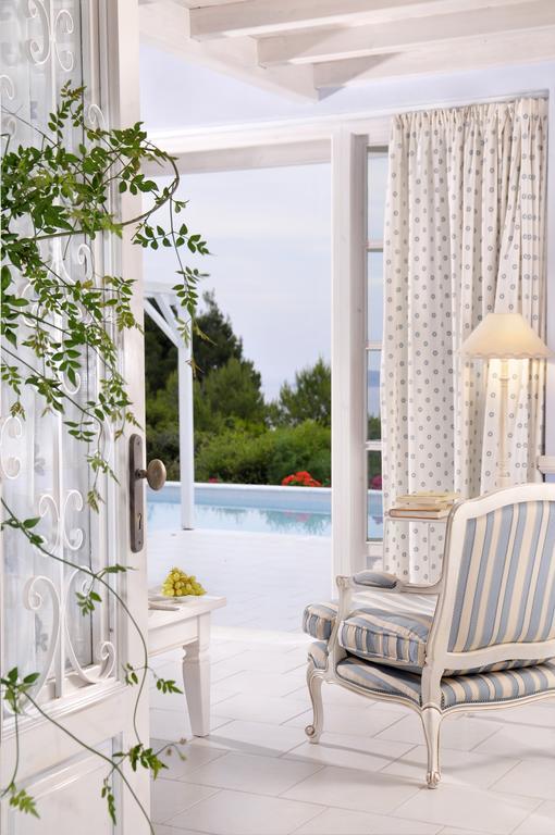 Anemolia Villas With Private Pools Near The Most Beautiful Beaches Of Alonissos Isomata エクステリア 写真