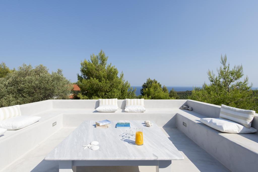 Anemolia Villas With Private Pools Near The Most Beautiful Beaches Of Alonissos Isomata エクステリア 写真