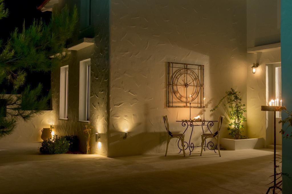 Anemolia Villas With Private Pools Near The Most Beautiful Beaches Of Alonissos Isomata エクステリア 写真