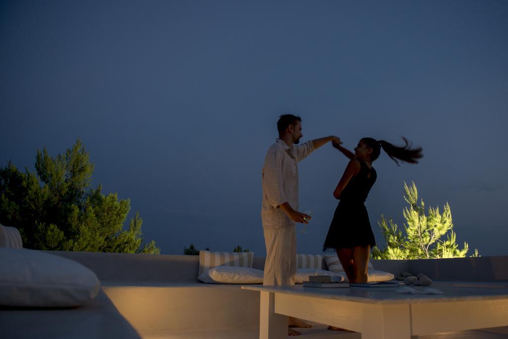 Anemolia Villas With Private Pools Near The Most Beautiful Beaches Of Alonissos Isomata エクステリア 写真