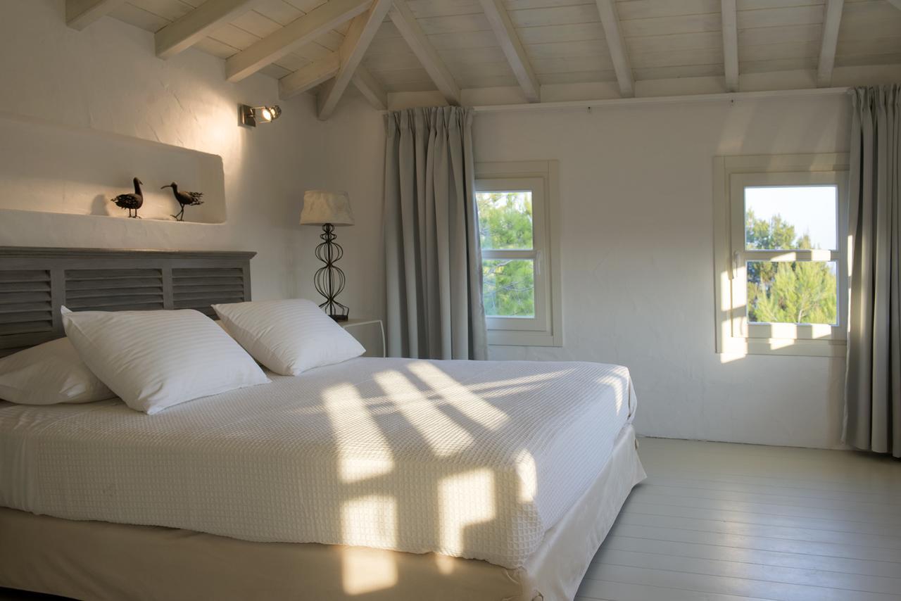 Anemolia Villas With Private Pools Near The Most Beautiful Beaches Of Alonissos Isomata エクステリア 写真